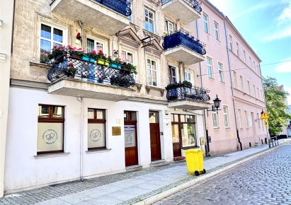 mieszkanie na sprzedaż - 